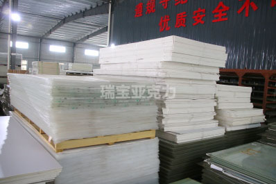 為什么亞克力板養(yǎng)魚(yú)會(huì)變模糊